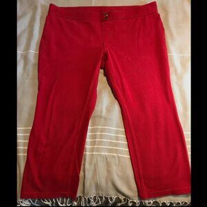 Red 3/4 legging (under the knees)